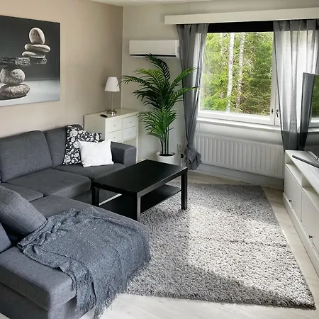 Apartamento Wanha Koulu Tahko 4h Huone, Sauna, Minikeittioe, Rinteetsparavintola 6km, Sali, Wifi, Lemm Ok, Edukas