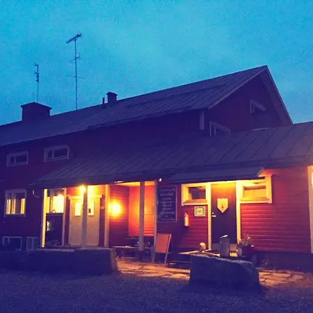 Wanha Koulu Tahko 4h Huone, Sauna, Minikeittioe, Rinteetsparavintola 6km, Sali, Wifi, Lemm Ok, Edukas * Reittiö
